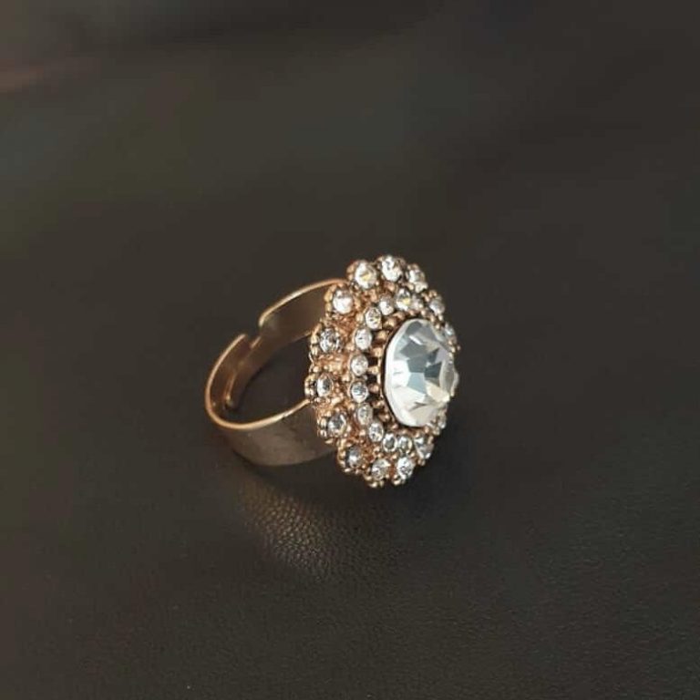 époque antique ottomane avec notre bague en cristal pour femme